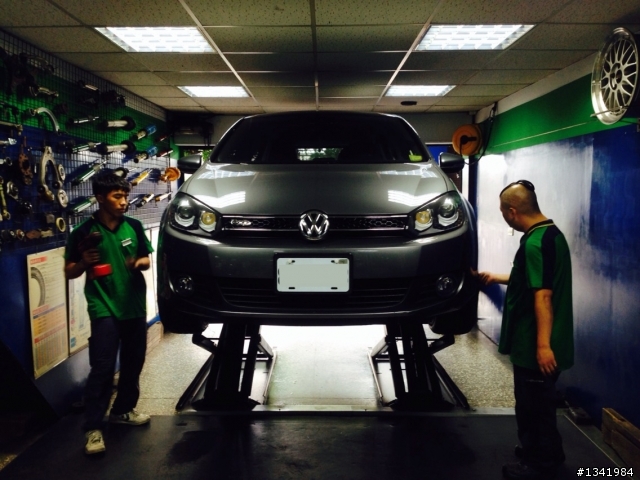 Golf 6 1.6 TDI 更換米其林 Pilot Sport 3 225/45/17