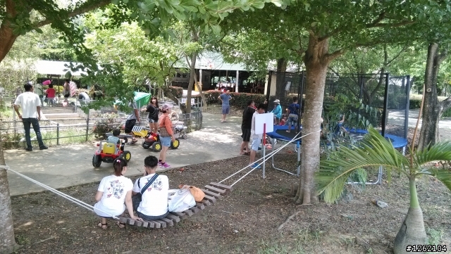 台南鴨莊(全台最大親子氣墊,大人小孩都喜歡)