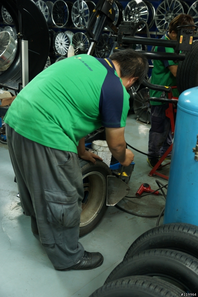 【試用分享】MICHELIN Energy Saver+ V.S. SENTRA 180...試了才知道米其林的好