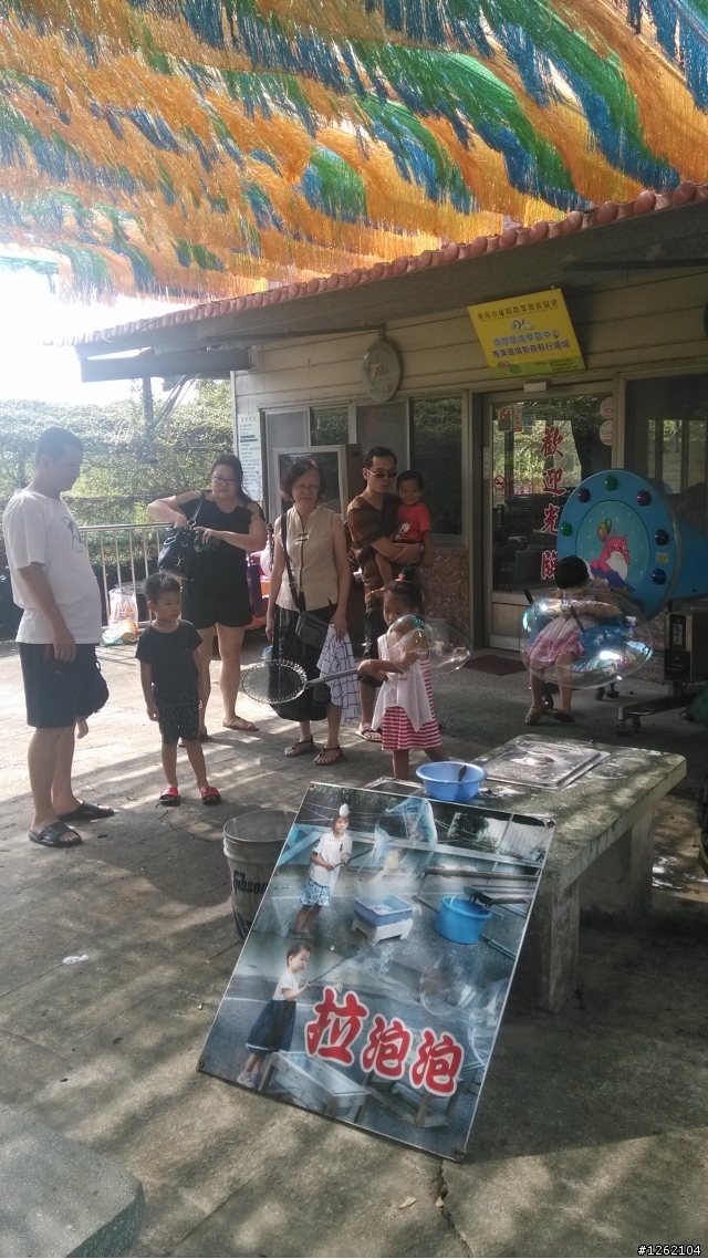台南鴨莊(全台最大親子氣墊,大人小孩都喜歡)