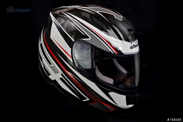 (更新內襯)辛烷、Carbon加持 經典再進化【M2R XR-3】