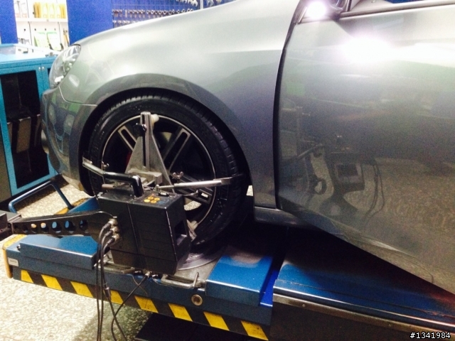 Golf 6 1.6 TDI 更換米其林 Pilot Sport 3 225/45/17