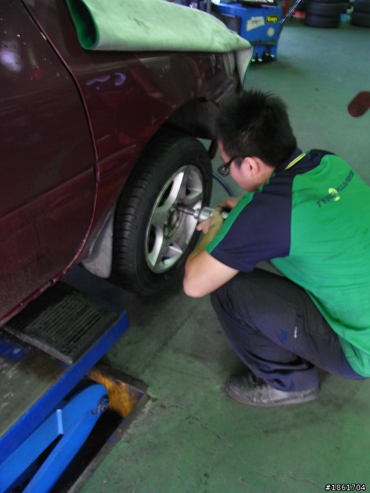 米其林的好 試了才知道!我試了~那你呢?Ford Festiva穿Energy Saver+﹝試用分享﹞part1