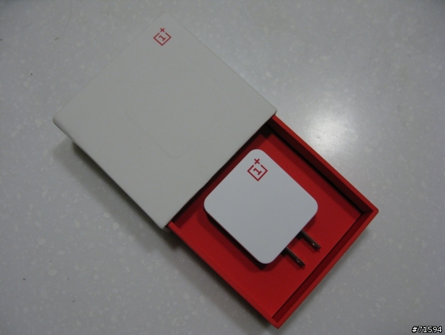 一加手機 (Oneplus One) 國際版不專業輕開箱