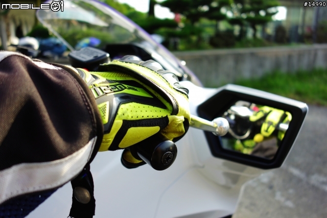 通勤安全再度升級:icon Overlord Resistance Glove