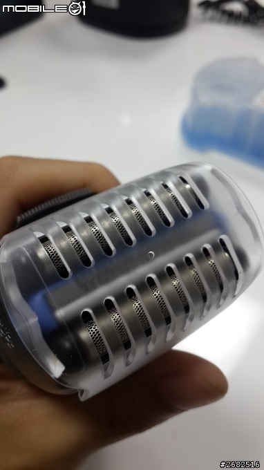 成熟男人第一步,百靈刮鬍刀CT6cc冰涼開箱