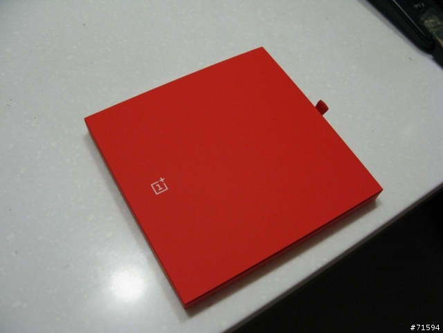 一加手機 (Oneplus One) 國際版不專業輕開箱