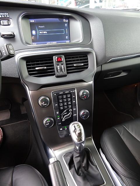 《VOLVO仲夏輕鬆遊》試駕體驗 VOLVO v40 旗艦版