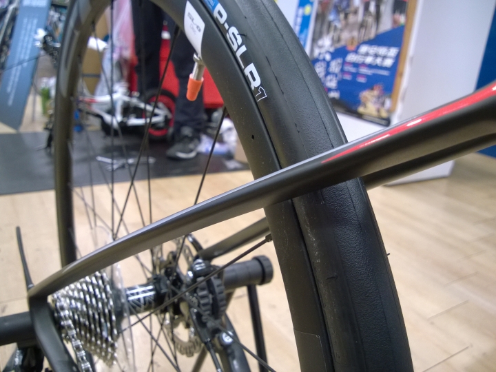 2015 Defy Adv Pro1 低調的紅寶石 開箱分享