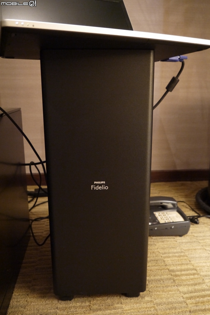 隨音樂起伏 PHILIPS 環繞劇院 Fidelio E5 體驗分享高品味的音質