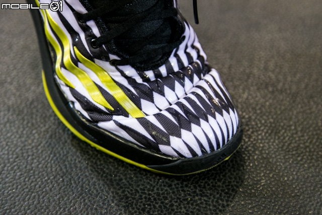 adidas crazylight boost 開箱實穿分享
