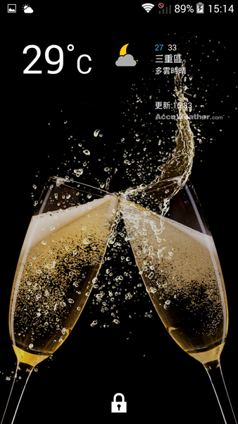 InFocus M810-旗艦重點機,"金"彩登場