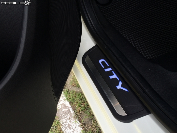 honda city 車主心得 開箱 + 螢幕解鎖+ 裝高音喇叭