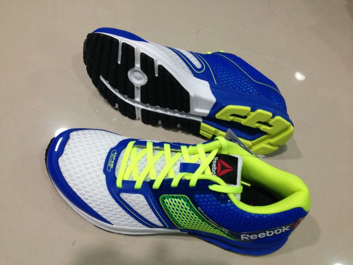 Reebok one series跑步裝備體驗試用心得