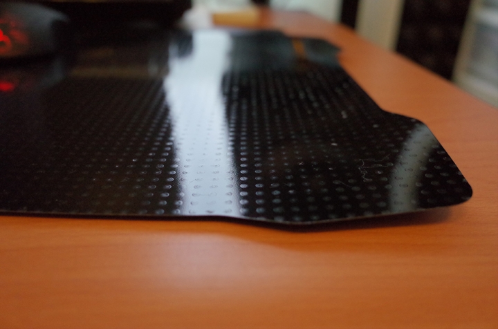 Roccat滑鼠墊 為什麼這麼不耐用?