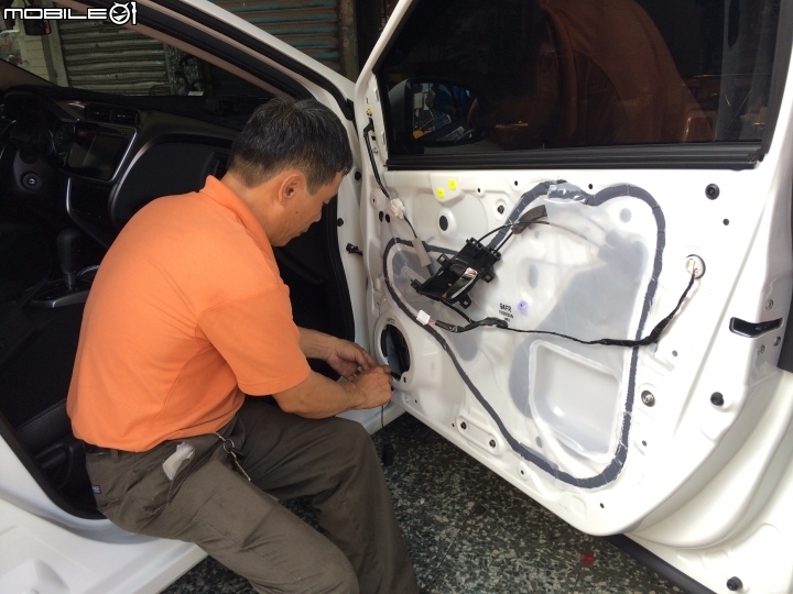 honda city 車主心得 開箱 + 螢幕解鎖+ 裝高音喇叭