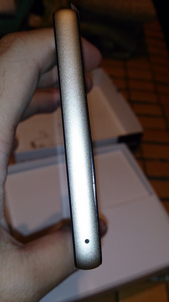 我的M810機王文章進水桶了,麥克風收不到聲音的問題"照"不下來,那來討論組裝問題吧