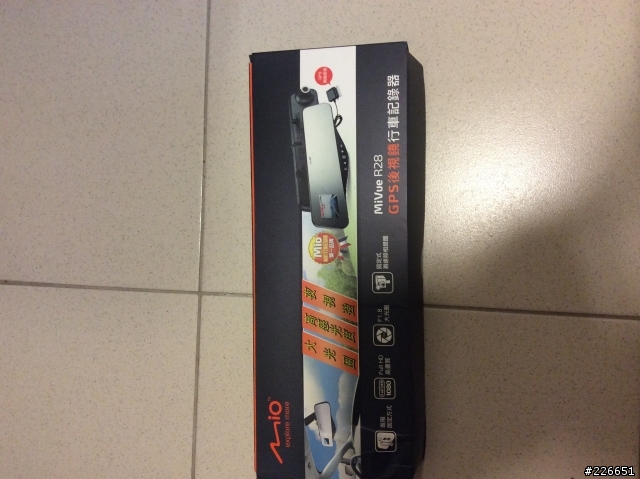 為什麼R28新買換了2台當機嚴重