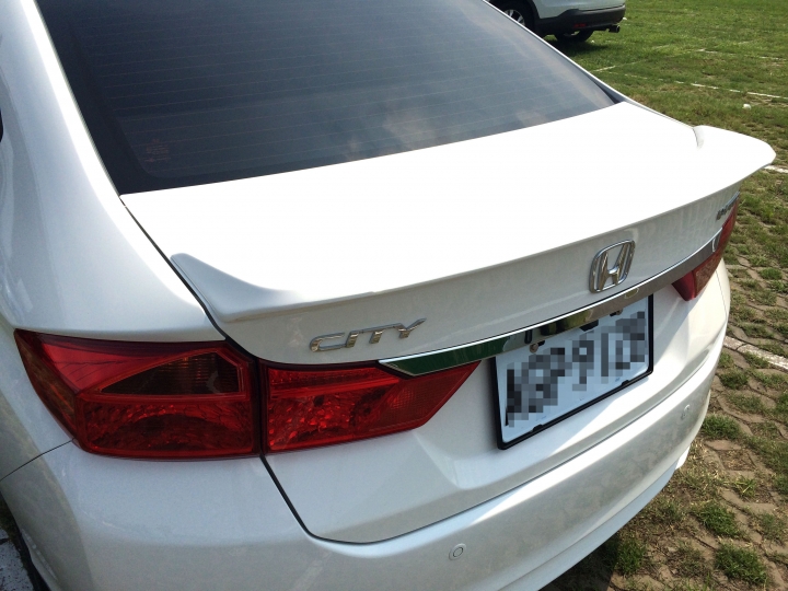 honda city 車主心得 開箱 + 螢幕解鎖+ 裝高音喇叭
