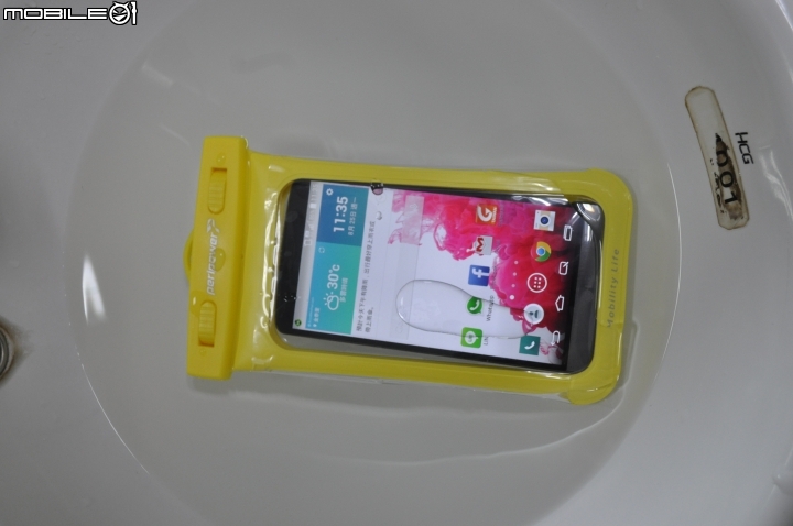 抓住夏日尾巴~~LG G3配PERIPOWER防水袋~~~爽爽使用中