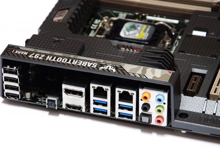 Intel Core i7-4790K結合ASUS SABERTOOTH Z97 Mark 1完整解析