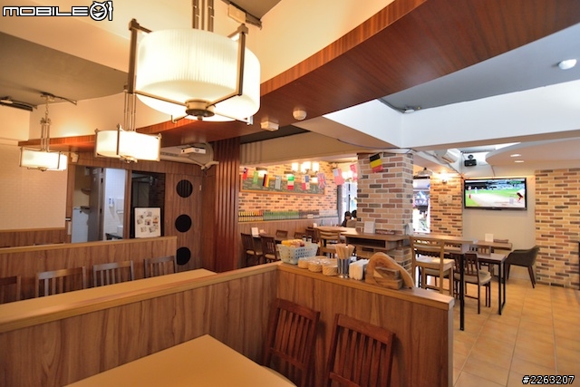 轉角遇到新口味! Resttime Café 銳斯塔屋運動咖啡吧