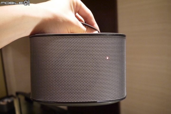 隨音樂起伏 PHILIPS 環繞劇院 Fidelio E5 體驗分享高品味的音質