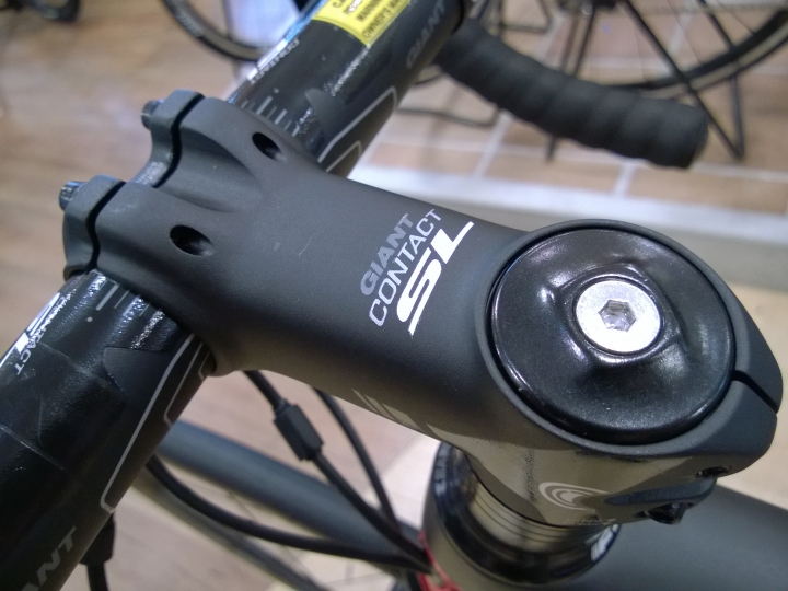 2015 Defy Adv Pro1 低調的紅寶石 開箱分享