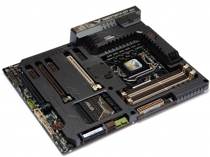 Intel Core i7-4790K結合ASUS SABERTOOTH Z97 Mark 1完整解析