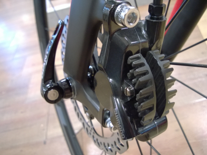 2015 Defy Adv Pro1 低調的紅寶石 開箱分享