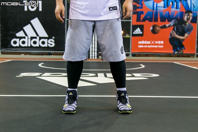 adidas crazylight boost 開箱實穿分享