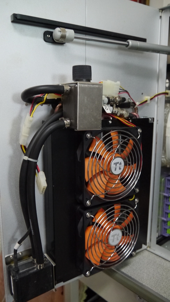 MIT-水冷式被動散熱-TT 太極 開箱分享-圖多 慎入