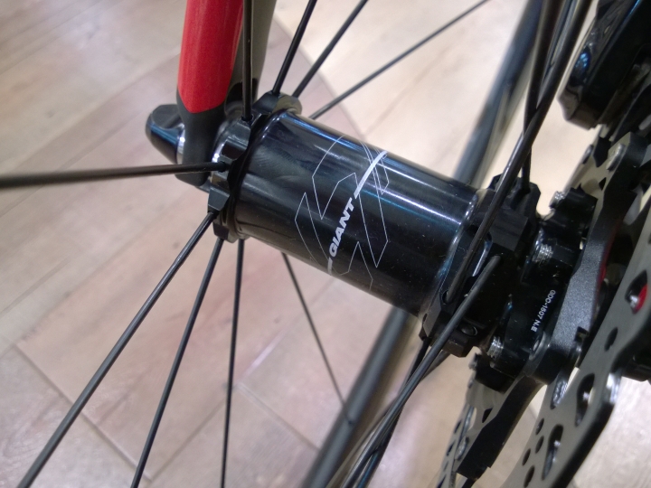 2015 Defy Adv Pro1 低調的紅寶石 開箱分享