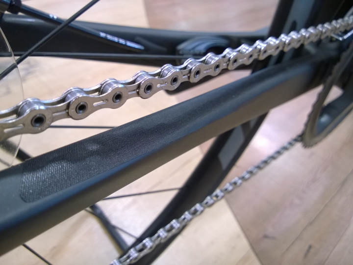 2015 Defy Adv Pro1 低調的紅寶石 開箱分享
