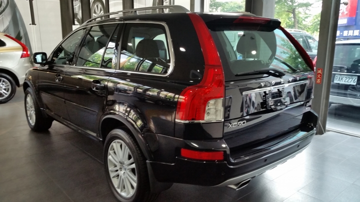 《VOLVO仲夏輕鬆遊》VOLVO V40 T4 試駕心得分享