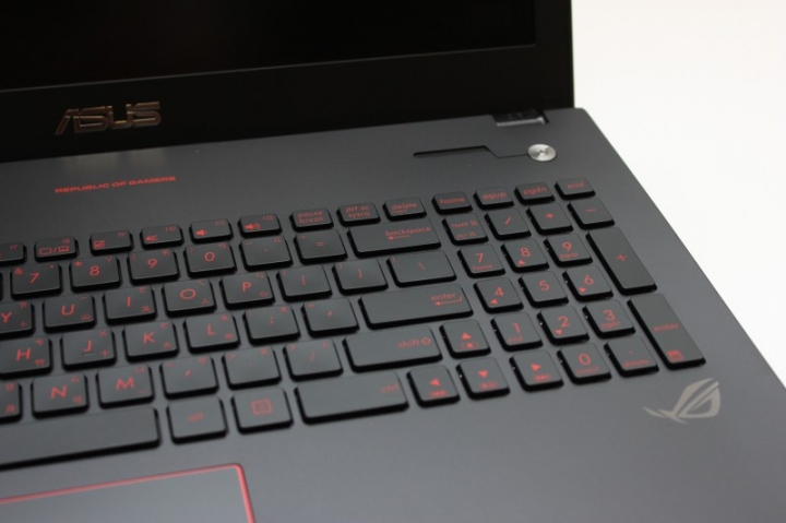 被邪惡之眼毒到的ASUS G56JK開箱小記