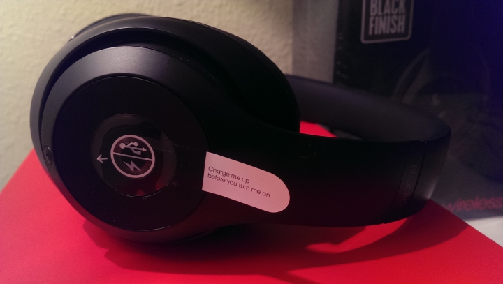 消光黑Beats Studio Wireless 開箱