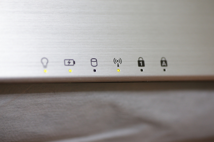 ASUS X750JN 開箱