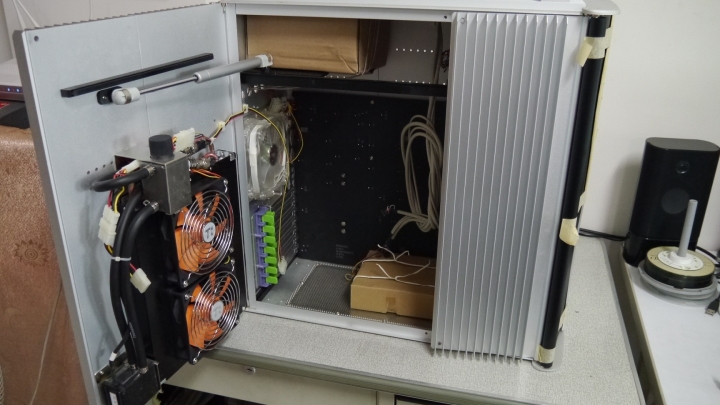 MIT-水冷式被動散熱-TT 太極 開箱分享-圖多 慎入