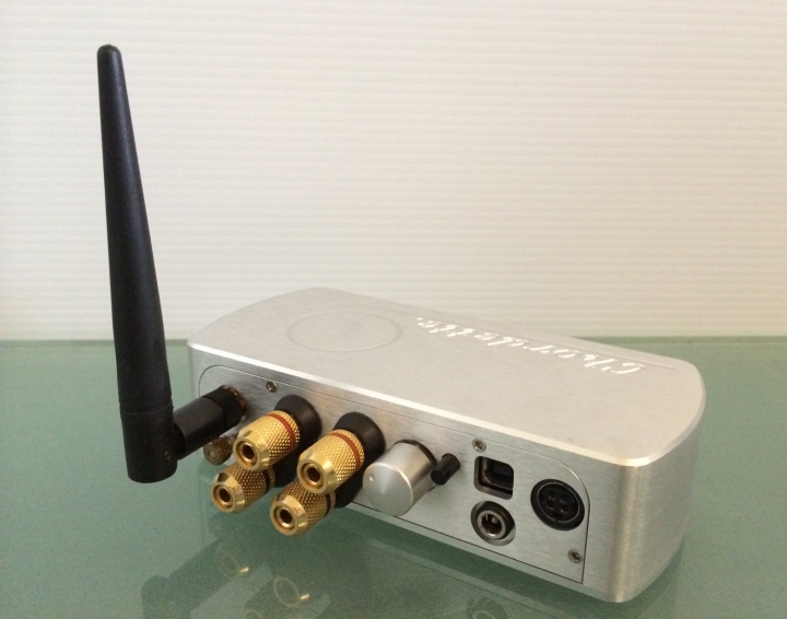 披著羊皮的狼 - CHORD Maxx USB+藍牙 Hi-Fi 二聲道擴大機