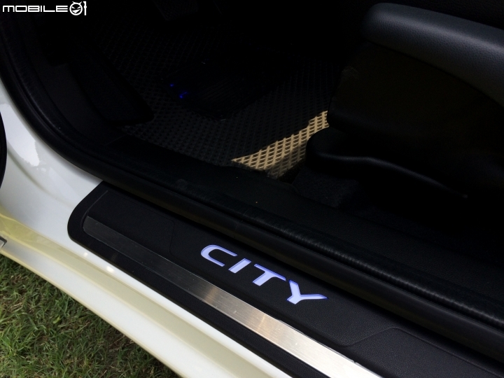honda city 車主心得 開箱 + 螢幕解鎖+ 裝高音喇叭