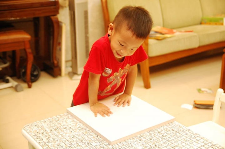 DIY 鄉村風馬賽克桌