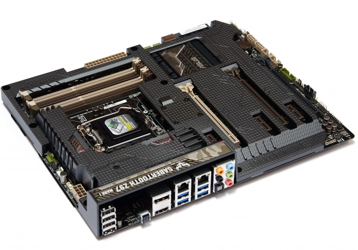 Intel Core i7-4790K結合ASUS SABERTOOTH Z97 Mark 1完整解析