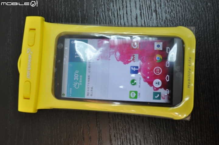 抓住夏日尾巴~~LG G3配PERIPOWER防水袋~~~爽爽使用中