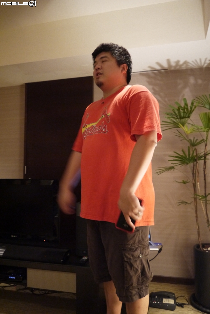 隨音樂起伏 PHILIPS 環繞劇院 Fidelio E5 體驗分享高品味的音質