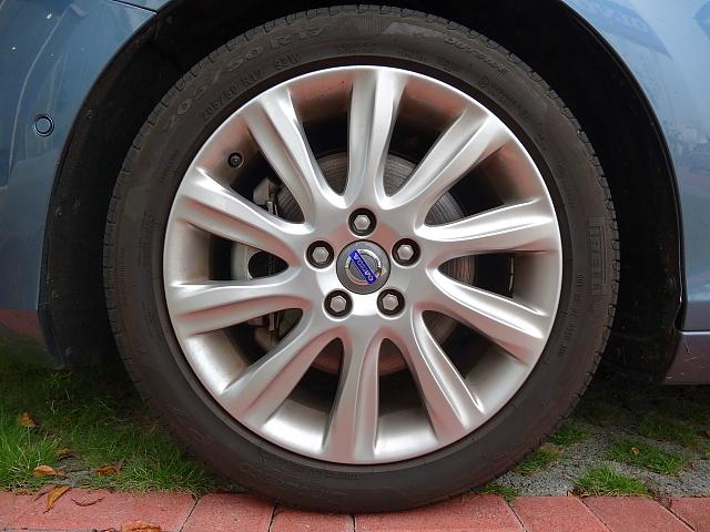 《VOLVO仲夏輕鬆遊》試駕體驗 VOLVO v40 旗艦版