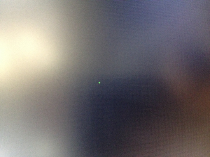今年五月中旬購買的 LG 29UB65-P 故障了