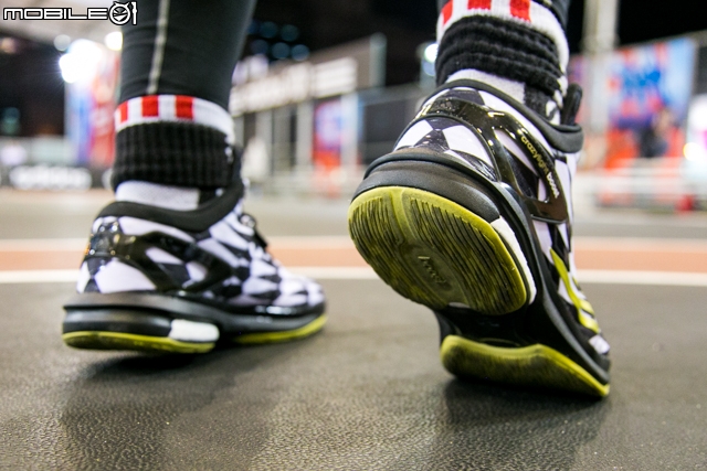 adidas crazylight boost 開箱實穿分享