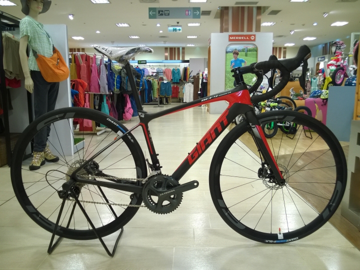 2015 Defy Adv Pro1 低調的紅寶石 開箱分享