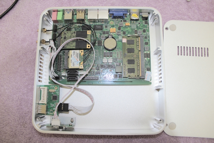 C1037U Mini Pc X RouterOS6超級路由器開箱